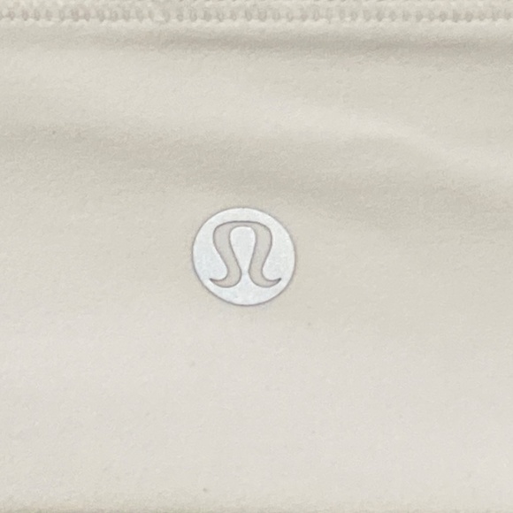 Lululemon Athletica Women's White Align Sweetheart Sports Bra Sz 10 - Picture 5 of 6